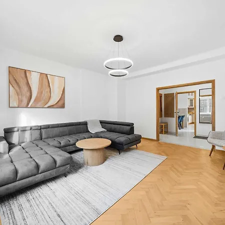Brightside - Up To 6 Guests *