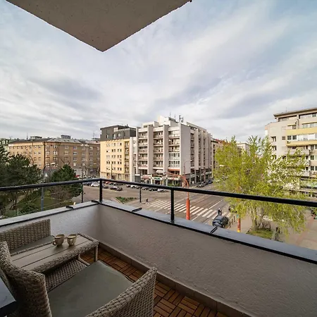 Brightside - Up To 6 Guests * Bratislava